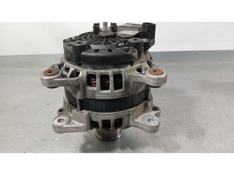 Recambio de alternador para seat leon st (5f8) 1.4 tsi referencia OEM IAM 04C903023T  