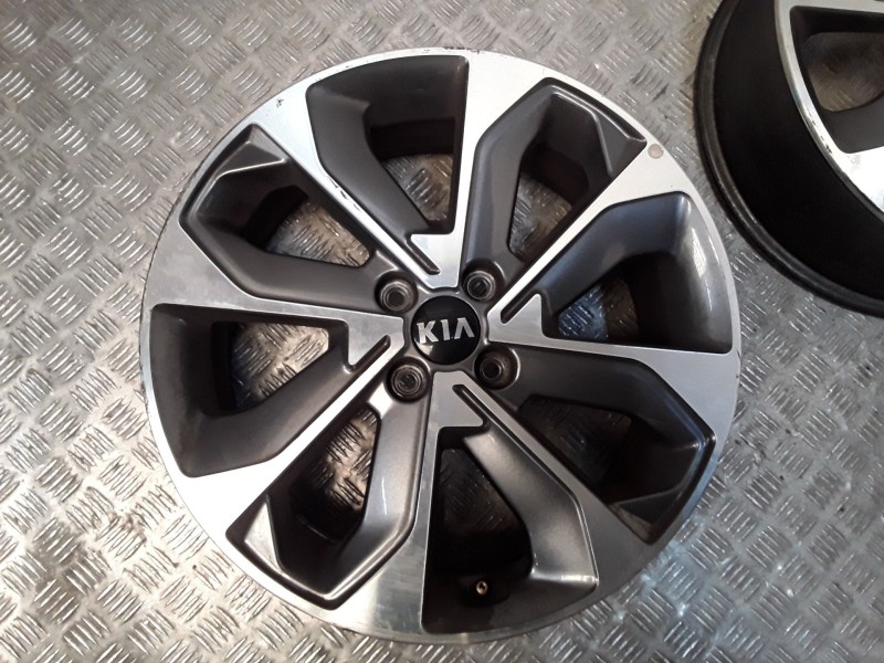 Recambio de juego llantas aluminio para kia stonic (yb) 1.0 t-gdi referencia OEM IAM 6.5X17 5 TORN ET47 ALUMINIO ROZADAS