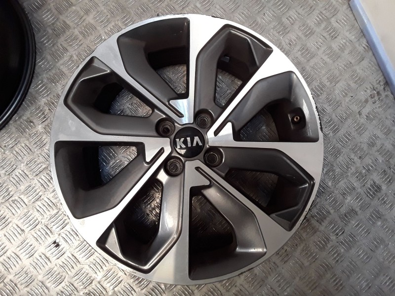 Recambio de juego llantas aluminio para kia stonic (yb) 1.0 t-gdi referencia OEM IAM 6.5X17 5 TORN ET47 ALUMINIO ROZADAS