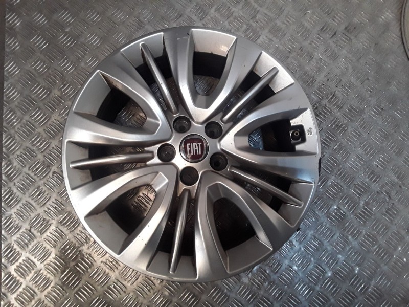 Recambio de juego llantas aluminio para fiat tipo sedán (356_, 357_) 1.4 (356sxa1b) referencia OEM IAM 6.5X16 5 TORN ET39 ALUMIN