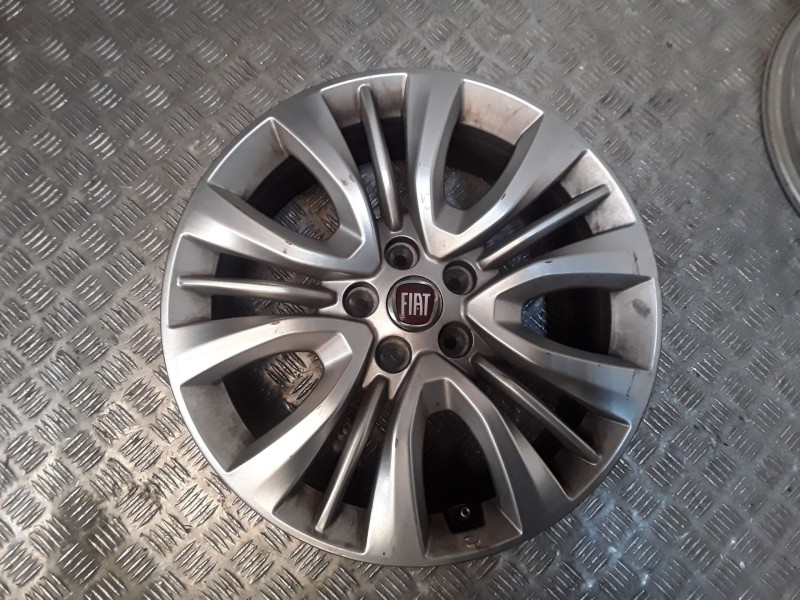 Recambio de juego llantas aluminio para fiat tipo sedán (356_, 357_) 1.4 (356sxa1b) referencia OEM IAM 6.5X16 5 TORN ET39 ALUMIN