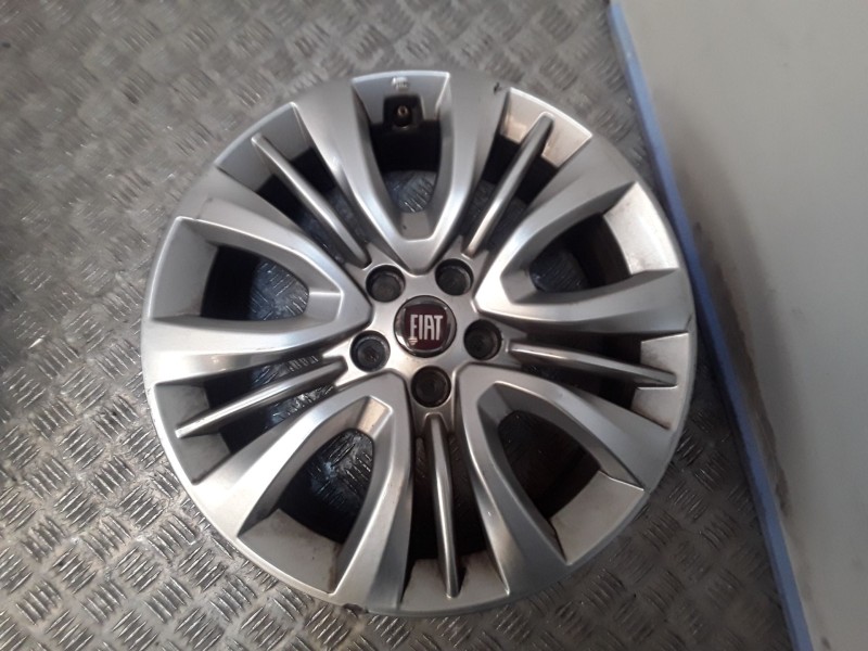 Recambio de juego llantas aluminio para fiat tipo sedán (356_, 357_) 1.4 (356sxa1b) referencia OEM IAM 6.5X16 5 TORN ET39 ALUMIN