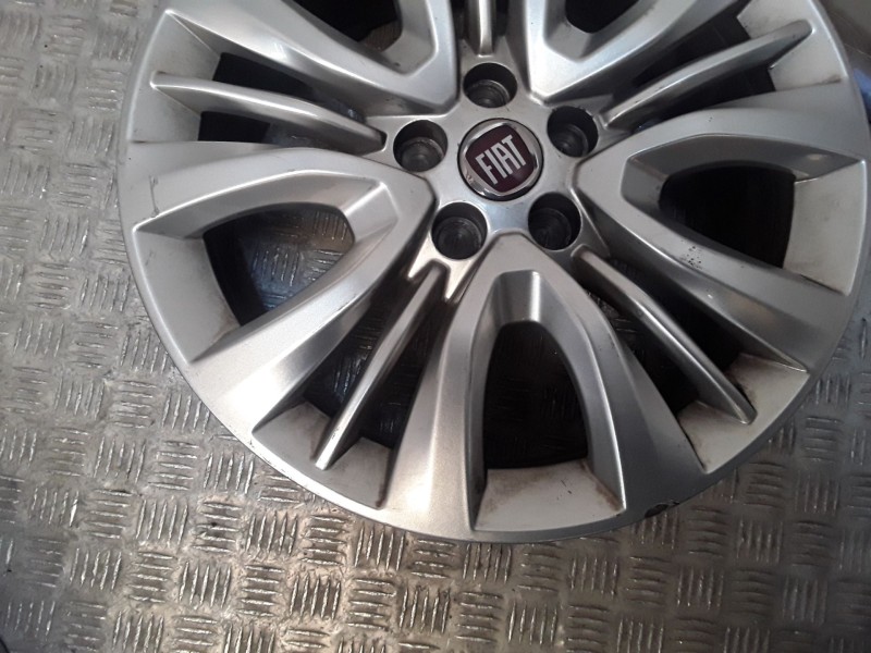 Recambio de juego llantas aluminio para fiat tipo sedán (356_, 357_) 1.4 (356sxa1b) referencia OEM IAM 6.5X16 5 TORN ET39 ALUMIN