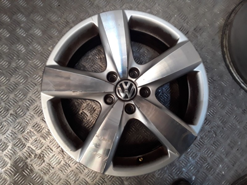 Recambio de juego llantas aluminio para volkswagen tiguan (5n_) 2.0 tdi referencia OEM IAM 6.5X17 5 TORN ET33 ALUMINIO ROZADAS