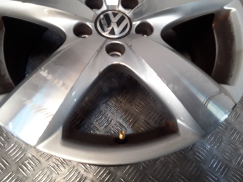 Recambio de juego llantas aluminio para volkswagen tiguan (5n_) 2.0 tdi referencia OEM IAM 6.5X17 5 TORN ET33 ALUMINIO ROZADAS
