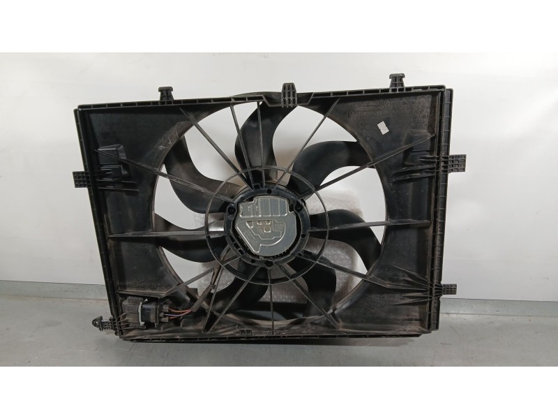 Recambio de electroventilador para mercedes-benz clase c coupé (c205) c 200 (205.342) referencia OEM IAM A0999061800  