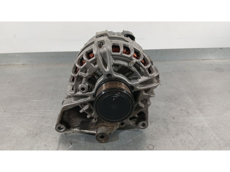 Recambio de alternador para mercedes-benz clase c coupé (c205) c 200 (205.342) referencia OEM IAM A0009060922  