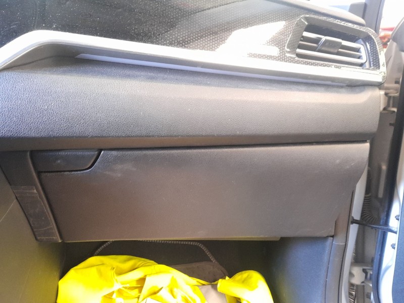 Recambio de guantera para kia niro i (de) 1.6 gdi hybrid referencia OEM IAM 84510G5000DDK  