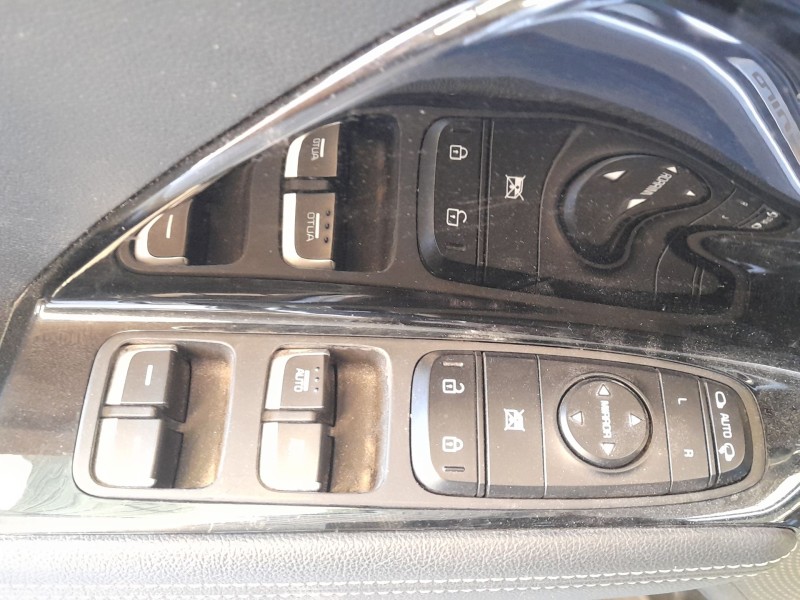 Recambio de mando elevalunas delantero izquierdo para kia niro i (de) 1.6 gdi hybrid referencia OEM IAM 93570G5040  