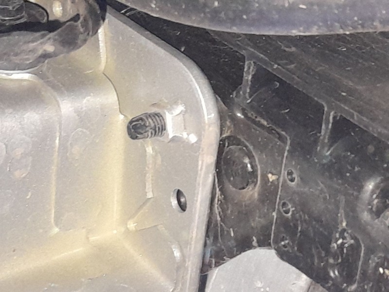 Recambio de refuerzo paragolpes delantero para kia niro i (de) 1.6 gdi hybrid referencia OEM IAM 64900G5000  