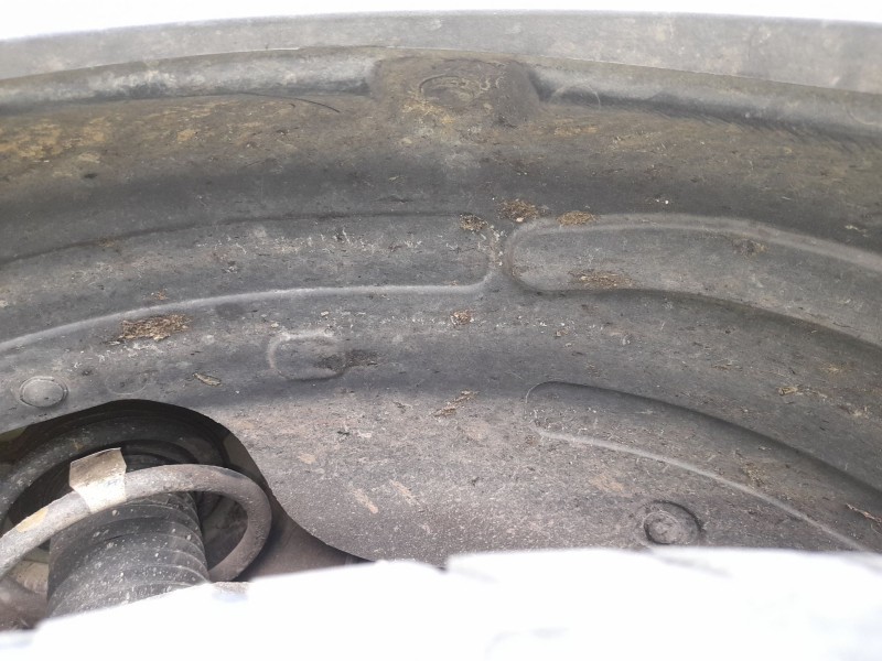 Recambio de plastico pase rueda del. izq. para kia niro i (de) 1.6 gdi hybrid referencia OEM IAM 86811G5000  