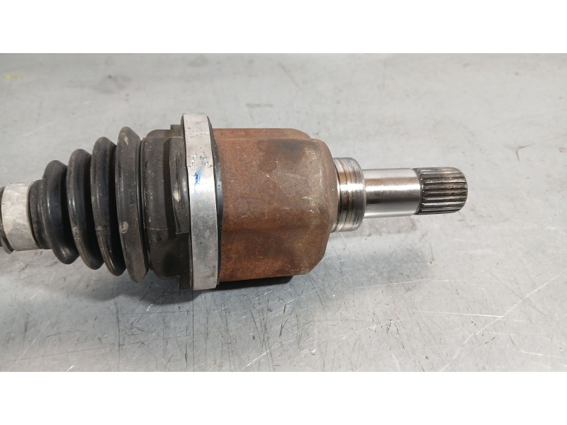 Recambio de transmision delantera izquierda para opel corsa f (p2jo) 1.2 (68) referencia OEM IAM 9825391080 1647577280 