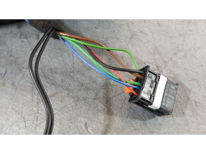 Recambio de retrovisor derecho para opel corsa f (p2jo) 1.2 (68) referencia OEM IAM 983758811T 983769791T 