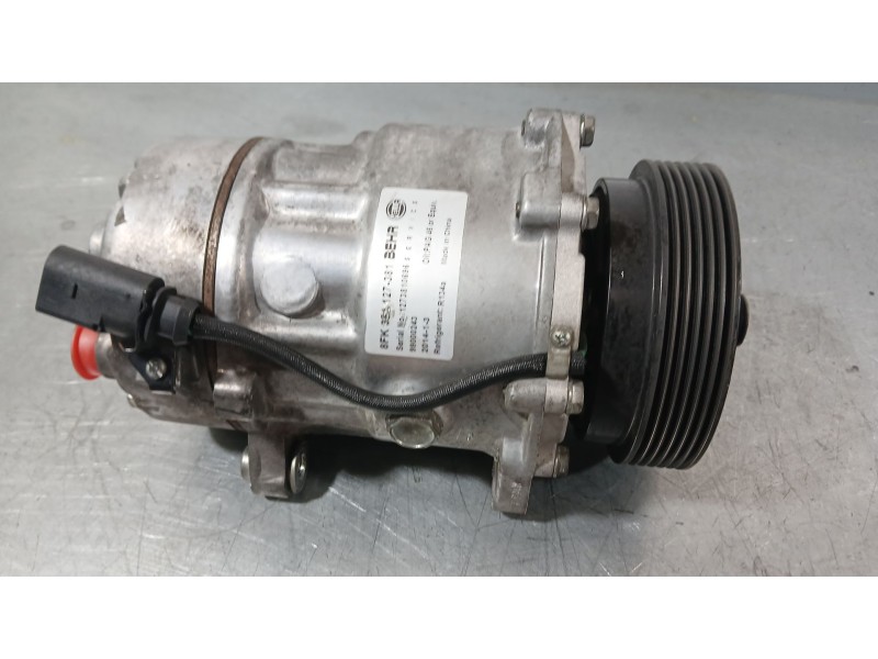 Recambio de compresor aire acondicionado para volkswagen golf iv (1j1) 1.9 tdi referencia OEM IAM 1J0820805  