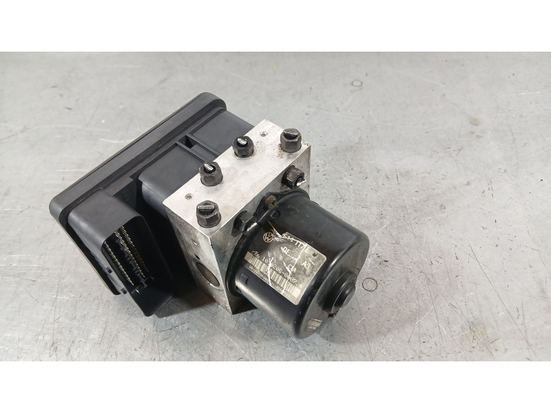 Recambio de abs para volkswagen golf iv (1j1) 1.9 tdi referencia OEM IAM 1J0698117A  