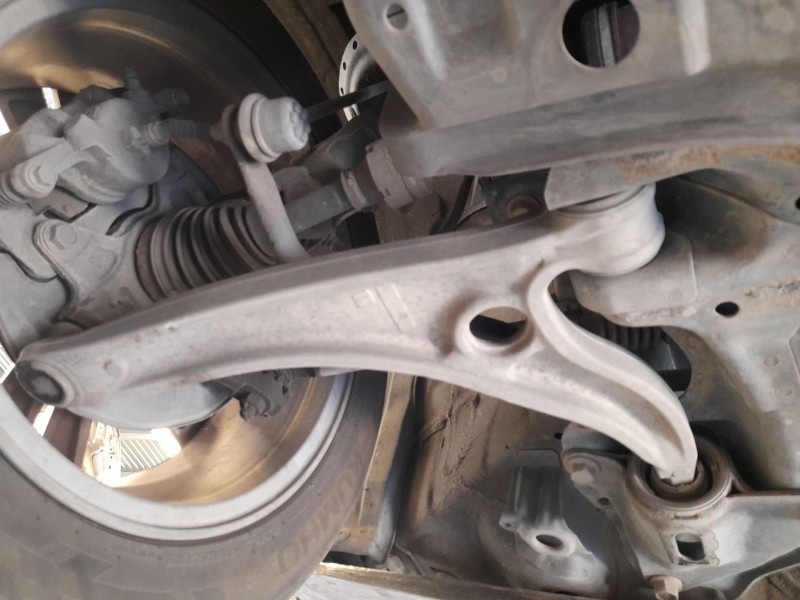 Recambio de brazo suspension inferior delantero derecho para honda cr-z (zf) 1.5 ima (zf1) referencia OEM IAM 51350SZT033  