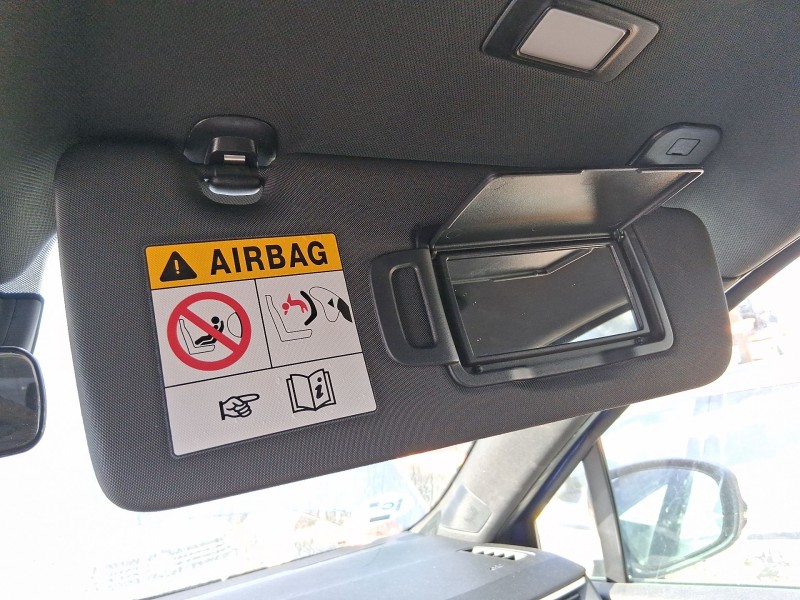 Recambio de parasol derecho para renault clio v (b7_) 1.0 tce 100 (b7mt) referencia OEM IAM 964003919R  