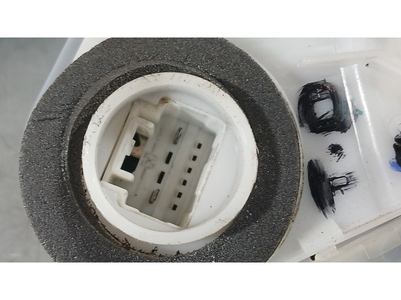 Recambio de cerradura puerta trasera derecha para toyota aygo (_b4_) 1.0 vvti (kgb40) referencia OEM IAM 6905002391  
