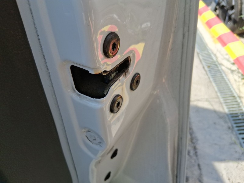 Recambio de cerradura puerta delantera derecha para dacia sandero ii (b8_) tce 90 (b8m1, b8ma) referencia OEM IAM 805026816R  