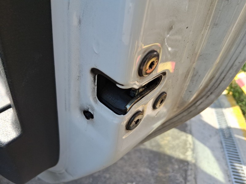 Recambio de cerradura puerta trasera derecha para dacia sandero ii (b8_) tce 90 (b8m1, b8ma) referencia OEM IAM 825028727R  