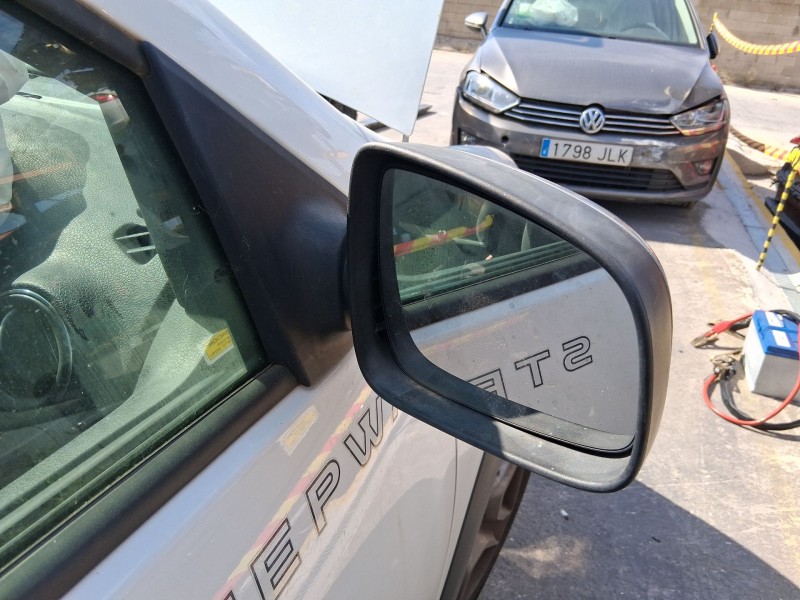 Recambio de retrovisor derecho para dacia sandero ii (b8_) tce 90 (b8m1, b8ma) referencia OEM IAM 963017495R  