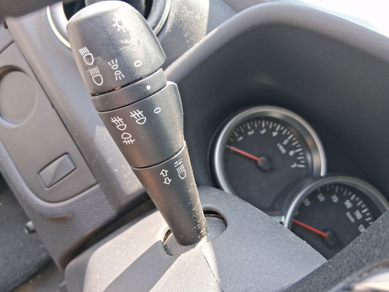 Recambio de mando luces y limpia para dacia sandero ii (b8_) tce 90 (b8m1, b8ma) referencia OEM IAM 255401303R  8201168008