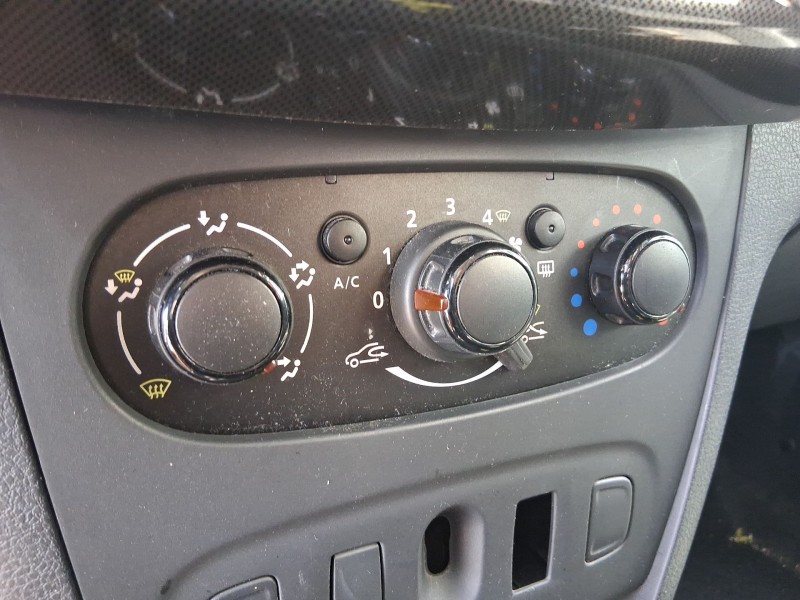 Recambio de mando calefaccion / aire acondicionado para dacia sandero ii (b8_) tce 90 (b8m1, b8ma) referencia OEM IAM 275101406R