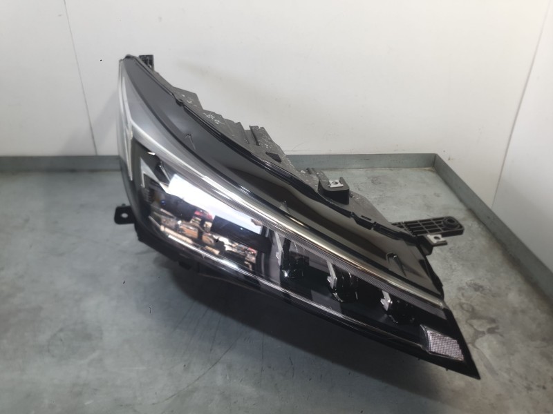 Recambio de faro derecho para mg hs (as23) 1.5 ehs hybrid (csa6463) referencia OEM IAM 10831598  