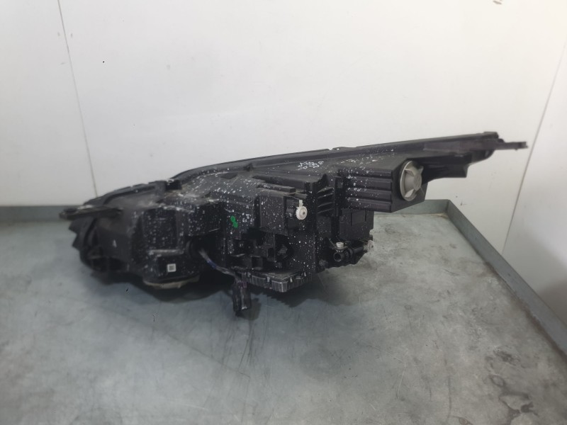 Recambio de faro derecho para mg hs (as23) 1.5 ehs hybrid (csa6463) referencia OEM IAM 10831598  