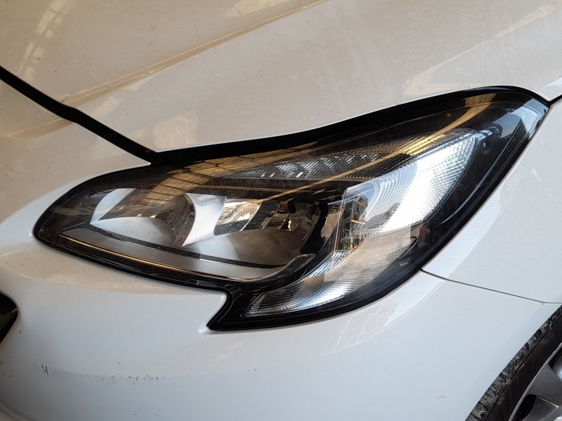Recambio de faro izquierdo para opel corsa e (x15) 1.4 (08, 68) referencia OEM IAM 39108226  