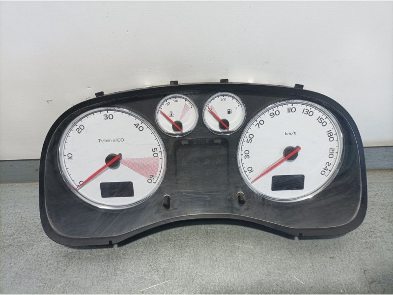 Recambio de cuadro instrumentos para peugeot 307 berlina (s2) xsi referencia OEM IAM 9662323180 281174477 SAGEM