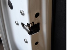 CERRADURA PUERTA TRASERA IZQUIERDA 13431842 