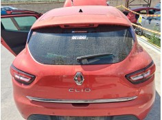 PORTON TRASERO 901009631R TOCADO 