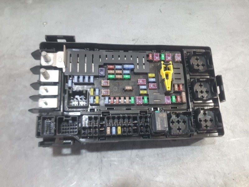 Recambio de caja reles / fusibles para mg hs (as23) 1.5 ehs hybrid (csa6463) referencia OEM IAM 10988007  