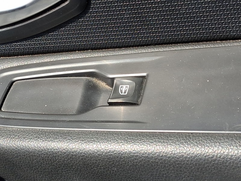 Recambio de mando elevalunas delantero derecho para renault clio iv (bh_) 0.9 tce 90 referencia OEM IAM 254218614R  