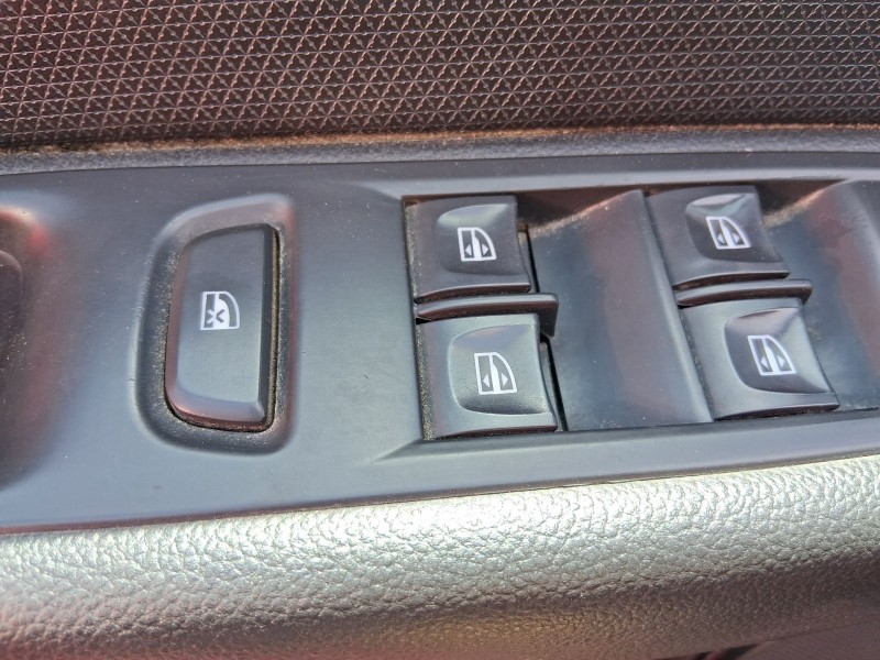 Recambio de mando elevalunas delantero izquierdo para renault clio iv (bh_) 0.9 tce 90 referencia OEM IAM 254114238R C/MANDO RET