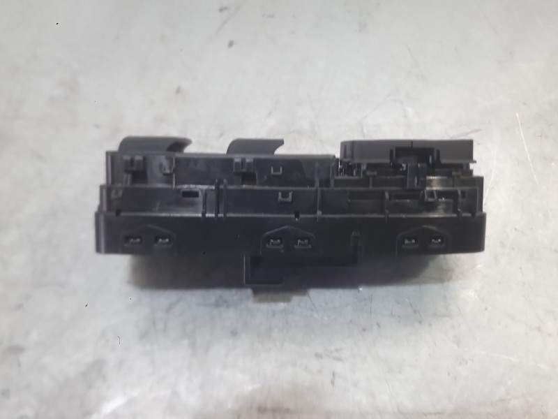 Recambio de mando elevalunas delantero izquierdo para mg hs (as23) 1.5 ehs hybrid (csa6463) referencia OEM IAM 10754006OSA  