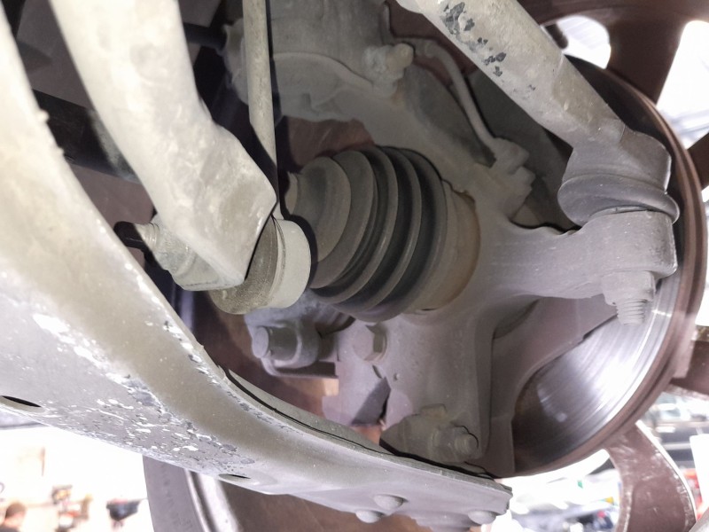 Recambio de mangueta delantera derecha para opel corsa e (x15) 1.4 (08, 68) referencia OEM IAM 13388768  