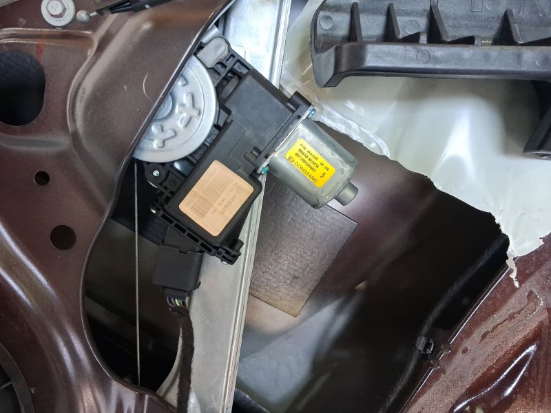 Recambio de elevalunas trasero derecho para opel mokka / mokka x (j13) 1.6 cdti (_76) referencia OEM IAM 95920041  