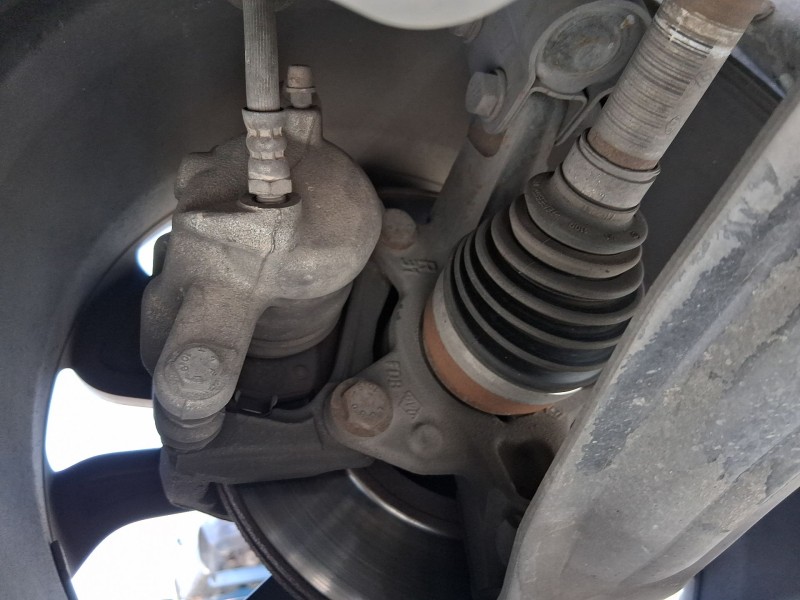 Recambio de mangueta delantera derecha para renault clio iv (bh_) 0.9 tce 90 referencia OEM IAM 400146343R  