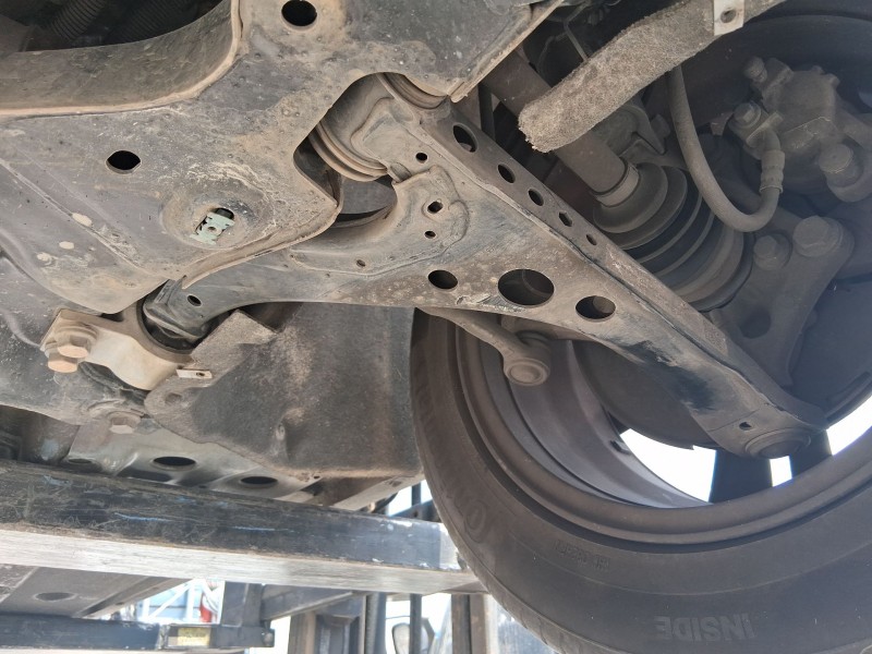 Recambio de brazo suspension inferior delantero izquierdo para opel astra k (b16) 1.2 turbo (68) referencia OEM IAM 39089344  