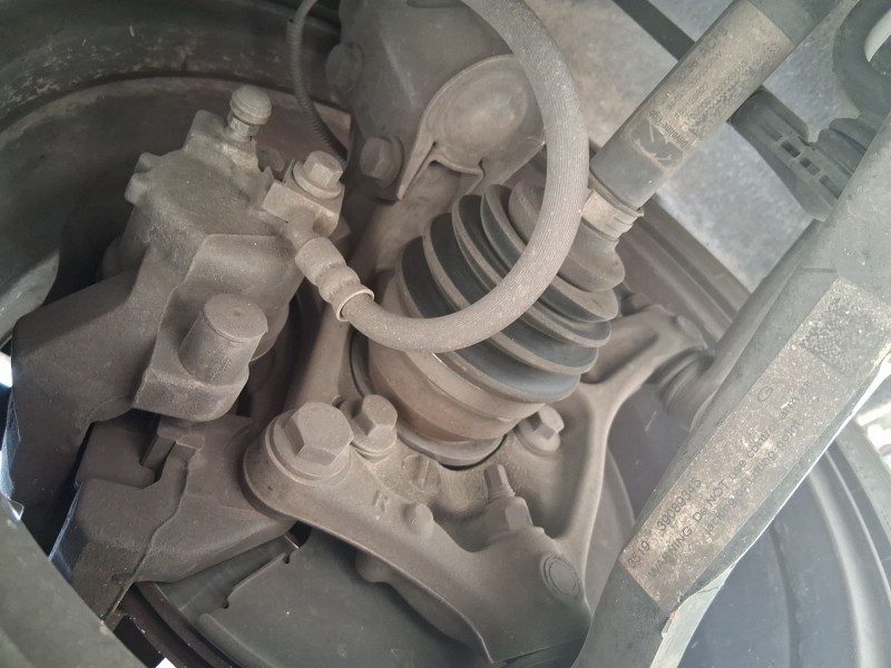 Recambio de mangueta delantera derecha para opel astra k (b16) 1.2 turbo (68) referencia OEM IAM 39030300  