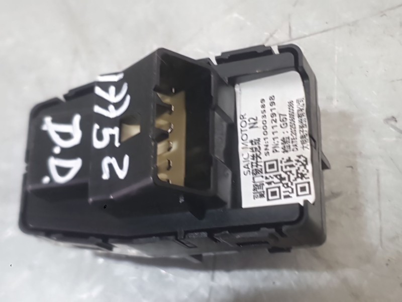 Recambio de mando elevalunas delantero derecho para mg hs (as23) 1.5 ehs hybrid (csa6463) referencia OEM IAM 10479298ESC  