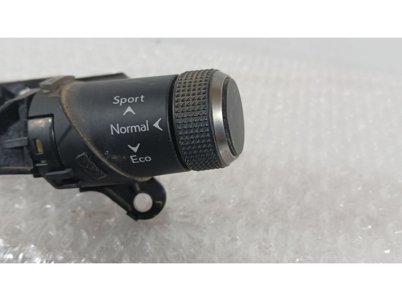 Recambio de mando multifuncion para lexus es 300h referencia OEM IAM 8497033060  