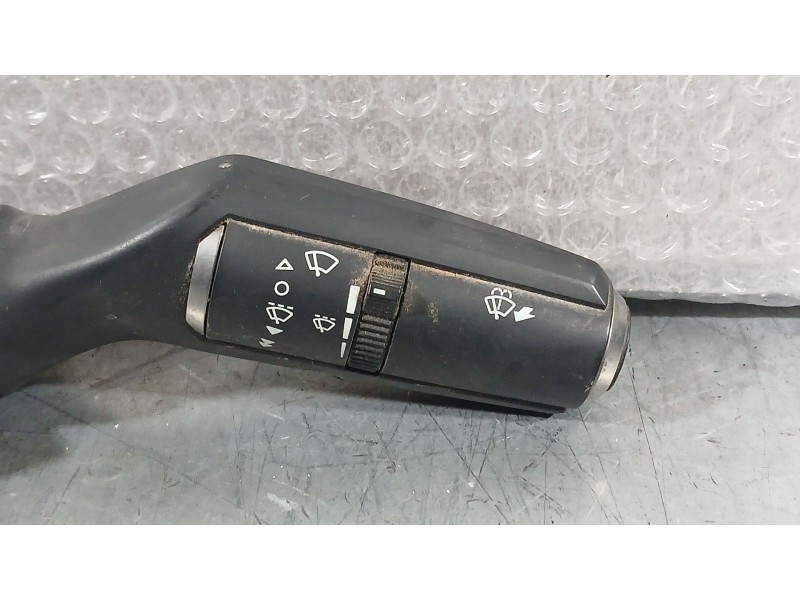 Recambio de mando limpia para lexus es 300h referencia OEM IAM   