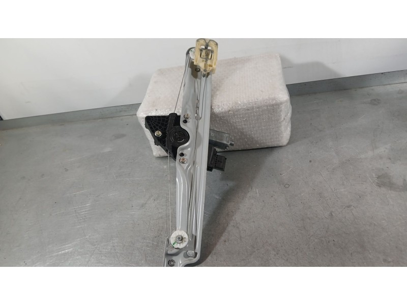 Recambio de elevalunas trasero izquierdo para opel crossland x / crossland (p17, p2qo) 1.2 (75) referencia OEM IAM 39227501 6 PI