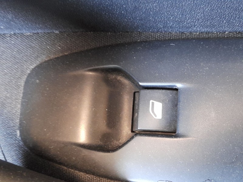 Recambio de mando elevalunas delantero derecho para peugeot 208 i (ca_, cc_) 1.6 bluehdi 100 referencia OEM IAM 96751118ZD  