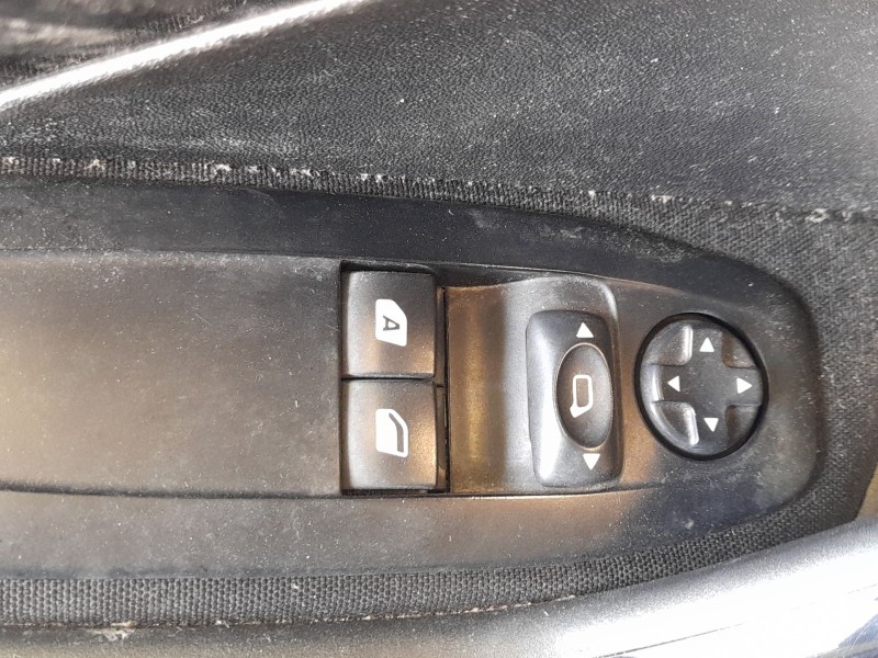 Recambio de mando elevalunas delantero izquierdo para peugeot 208 i (ca_, cc_) 1.6 bluehdi 100 referencia OEM IAM 96751127ZD C/M