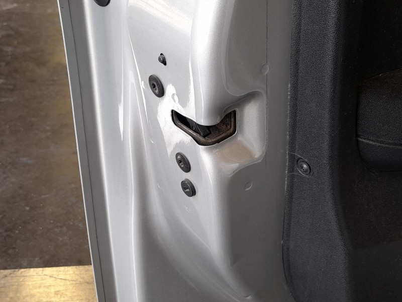 Recambio de cerradura puerta delantera izquierda para peugeot 208 i (ca_, cc_) 1.6 bluehdi 100 referencia OEM IAM 9812500880  