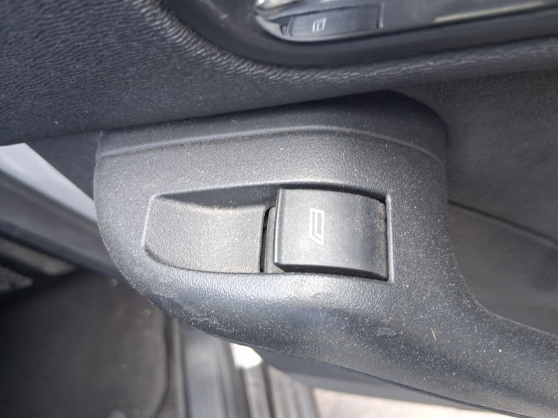 Recambio de mando elevalunas trasero derecho para audi a3 (8l1) 1.9 tdi referencia OEM IAM 4B0959855A4PK  